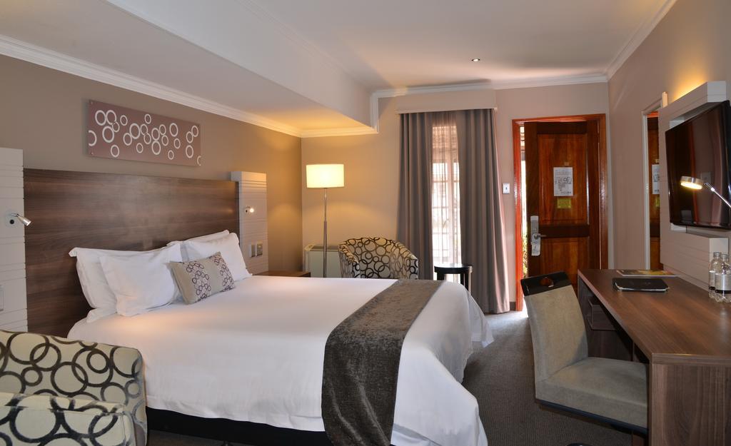 Birchwood Hotel And Or Tambo Conference Centre Boksburg Buitenkant foto