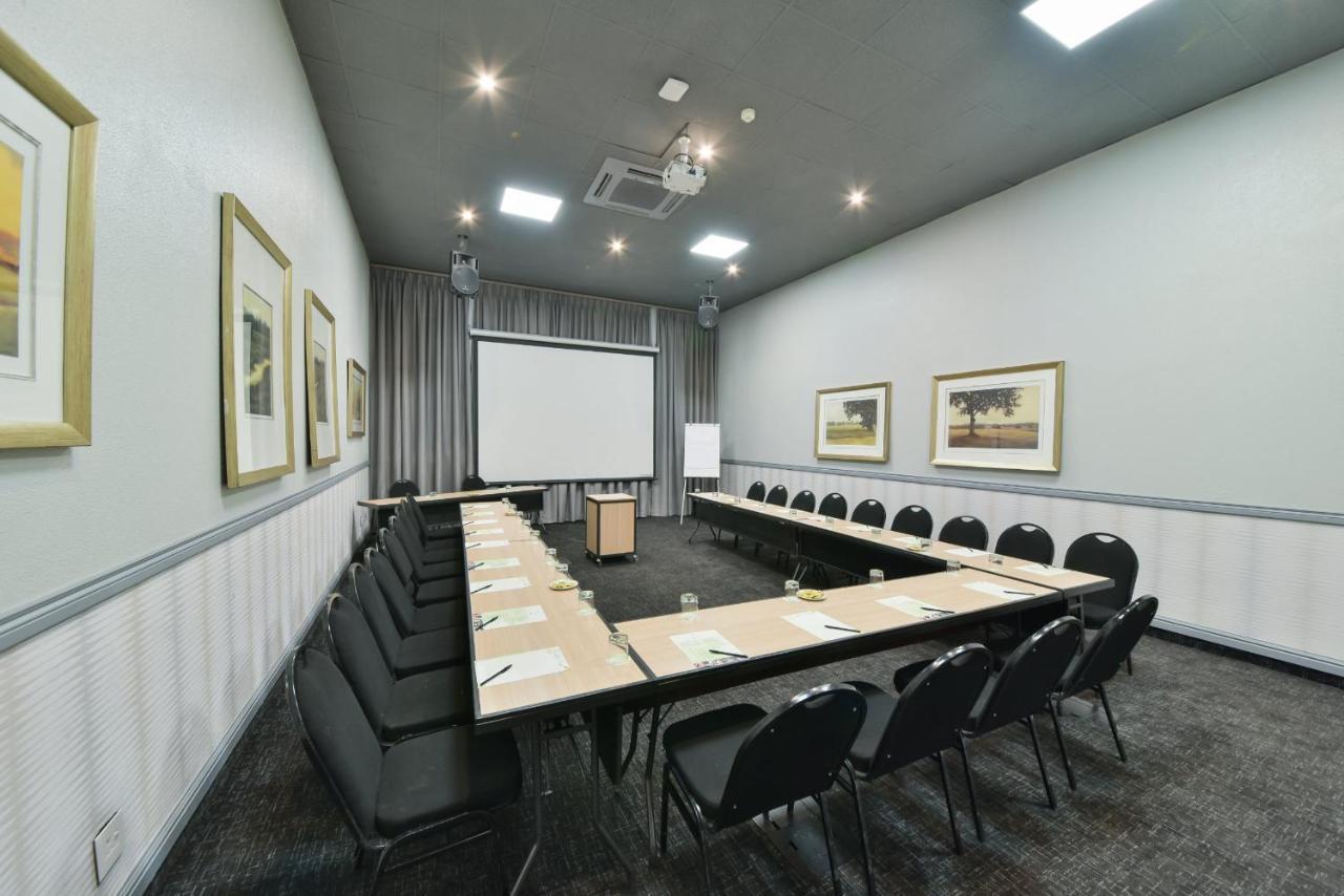Birchwood Hotel And Or Tambo Conference Centre Boksburg Buitenkant foto